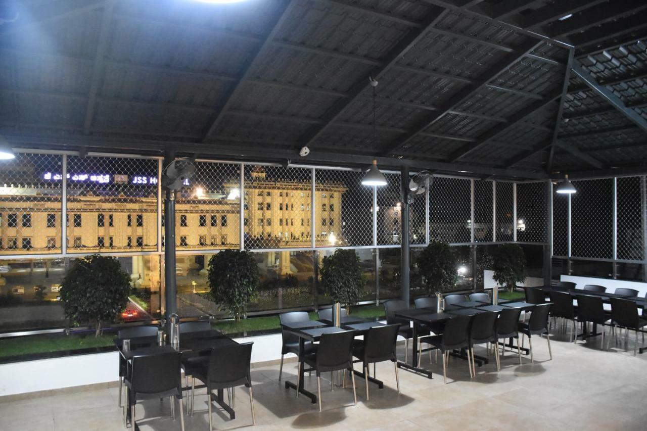 Heritage Inn Mysore Exteriör bild